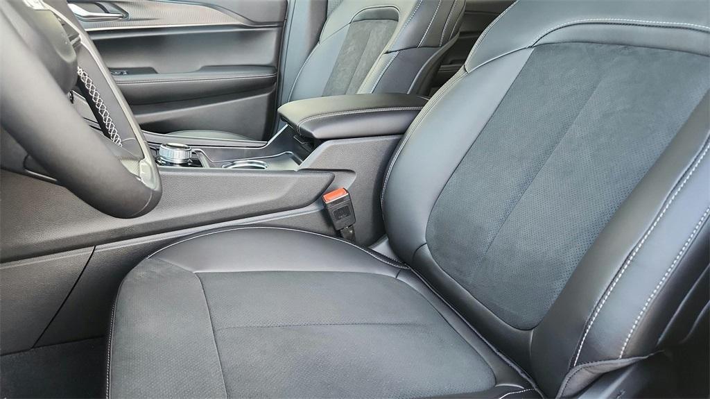 new 2025 Jeep Grand Cherokee L car, priced at $41,500