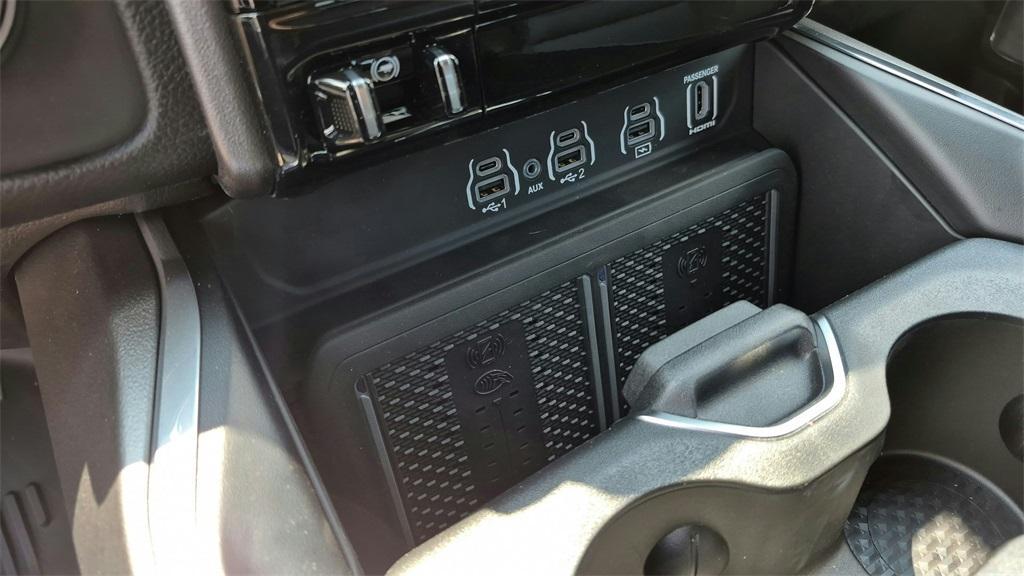 new 2025 Ram 1500 car, priced at $64,671