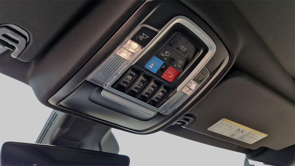 new 2025 Ram 1500 car, priced at $64,671