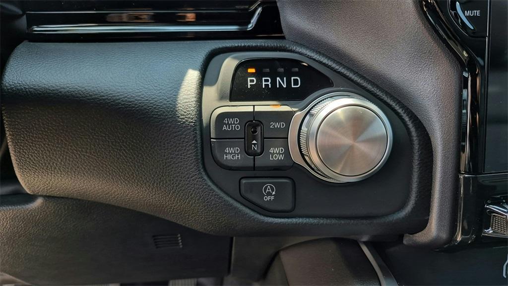 new 2025 Ram 1500 car, priced at $64,671