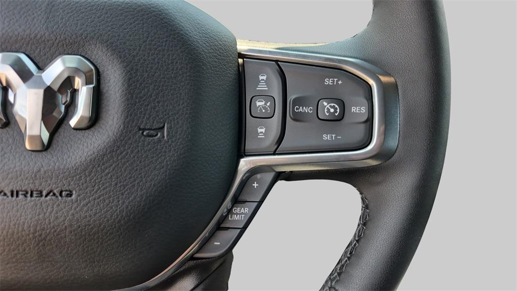 new 2025 Ram 1500 car, priced at $64,671