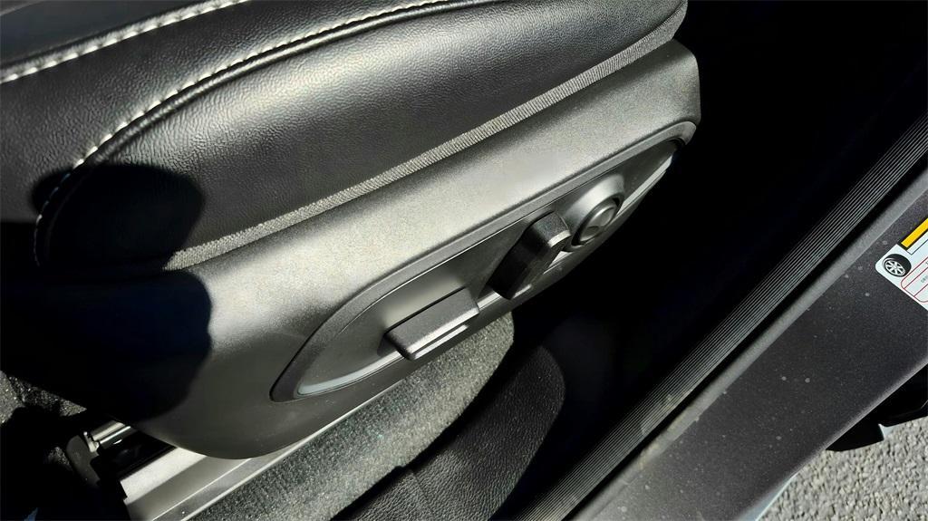 new 2025 Jeep Grand Cherokee car, priced at $43,610