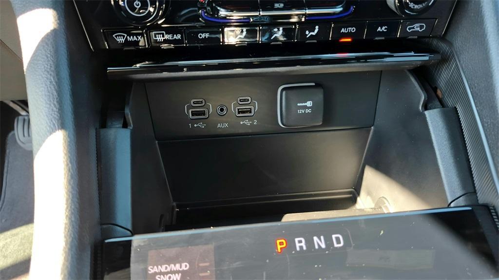 new 2025 Jeep Grand Cherokee car, priced at $43,610