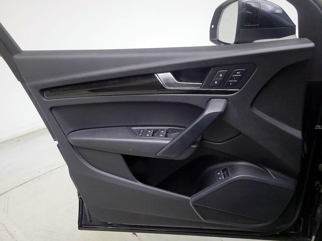 used 2020 Audi Q5 e car, priced at $29,998
