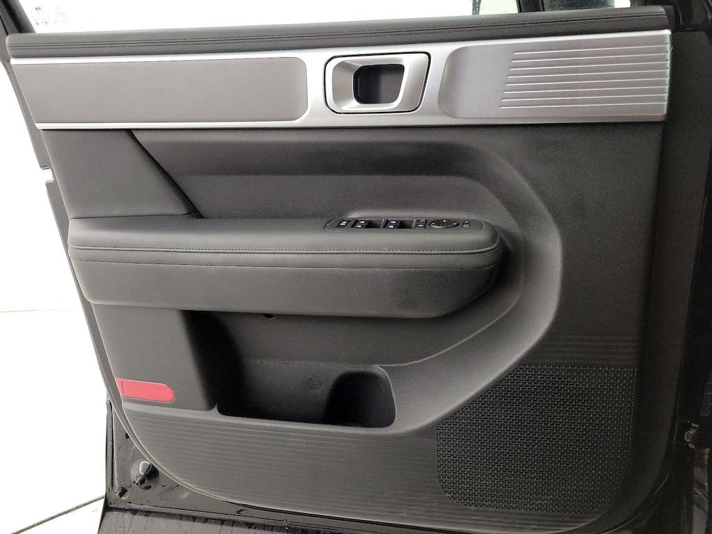 used 2024 Hyundai Santa Fe car, priced at $36,998