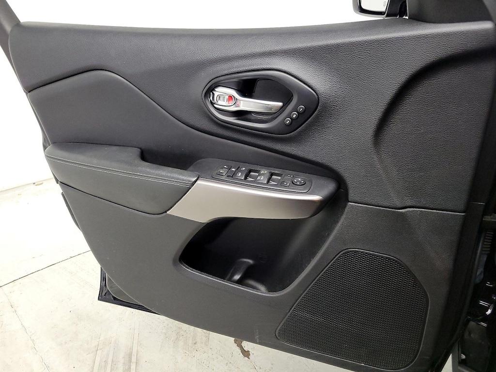 used 2021 Jeep Cherokee car, priced at $22,998