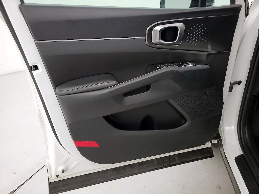 used 2023 Kia Sorento Hybrid car, priced at $36,998