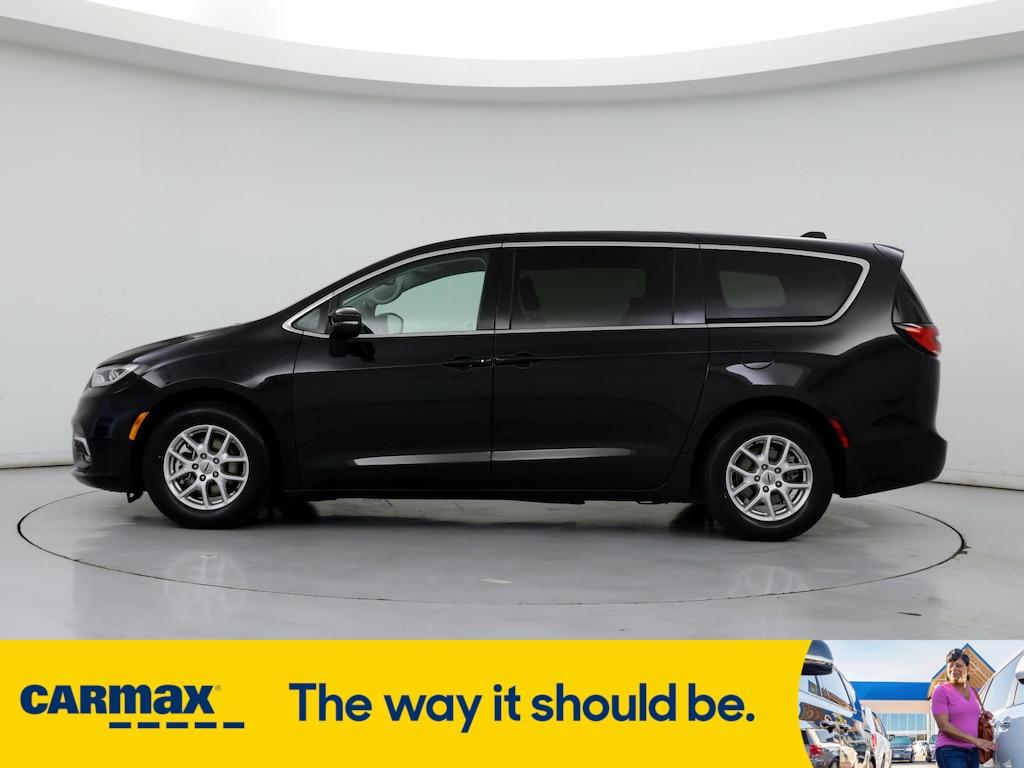 used 2023 Chrysler Pacifica car, priced at $26,998