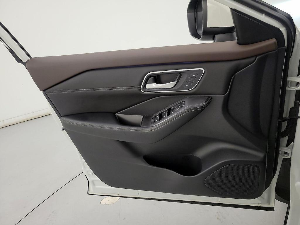 used 2023 Nissan Rogue car, priced at $31,998