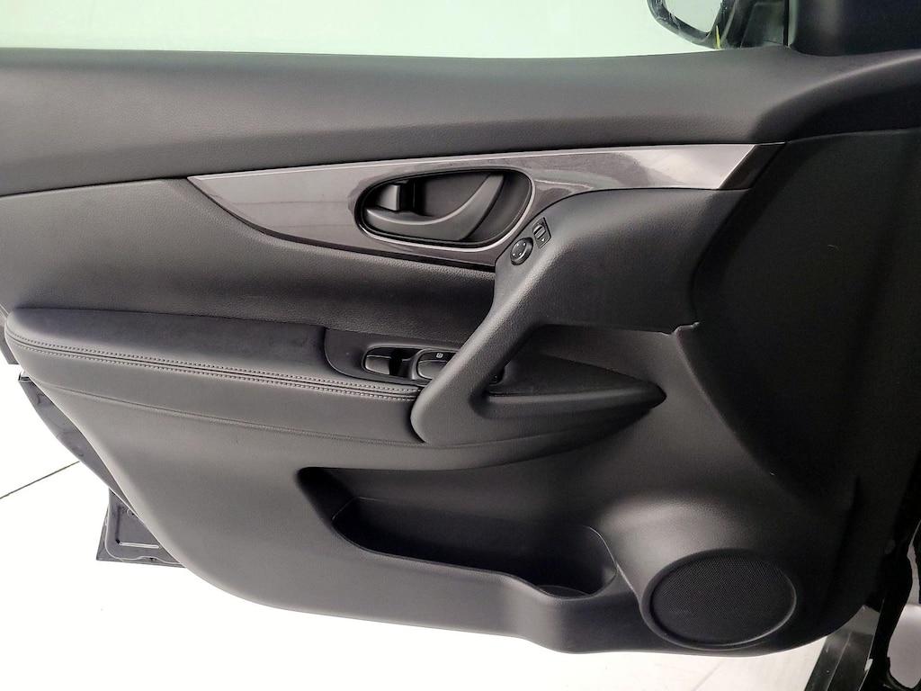 used 2020 Nissan Rogue car, priced at $18,998