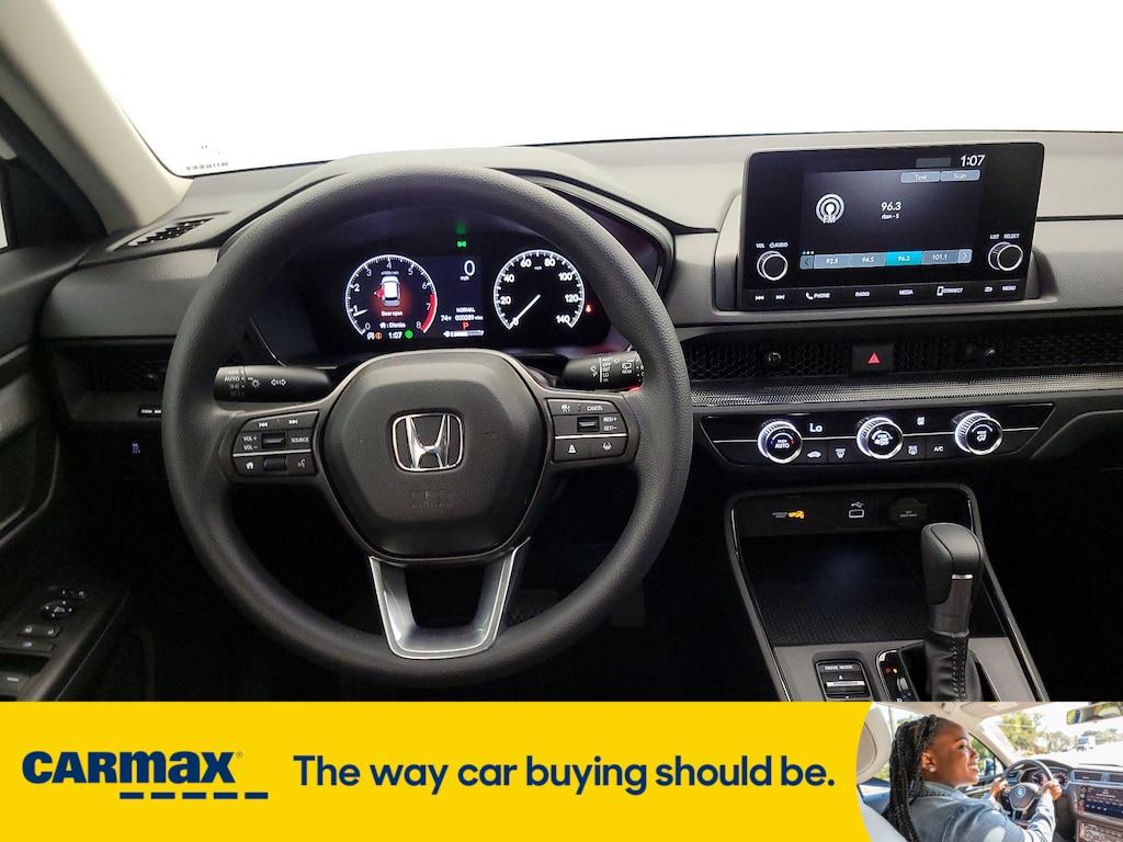 used 2025 Honda CR-V car, priced at $31,998