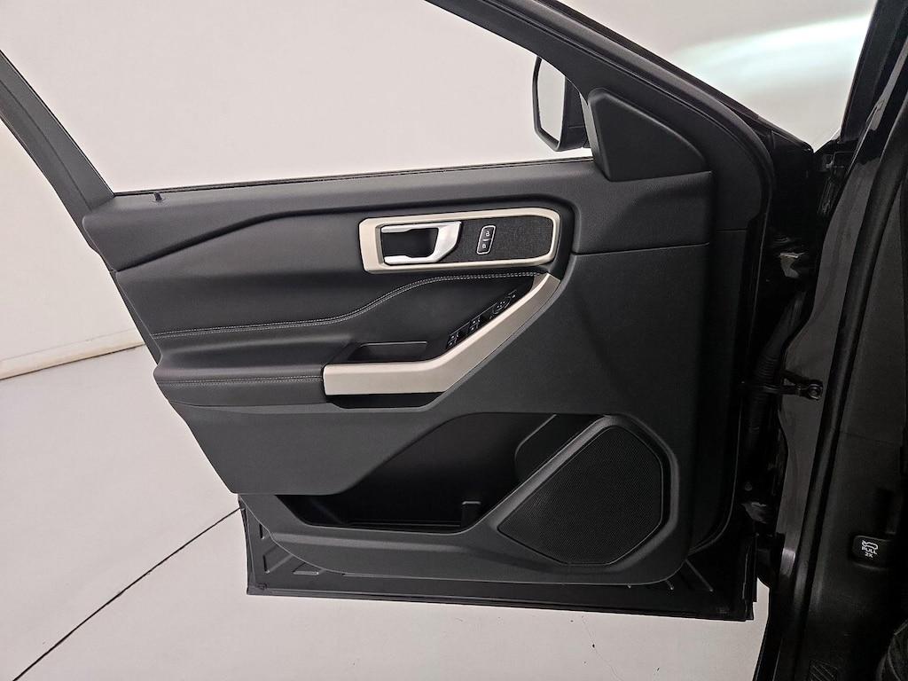 used 2023 Ford Explorer car, priced at $28,998