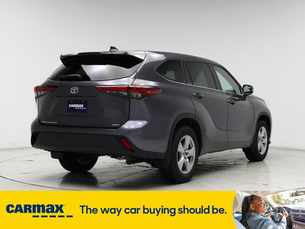 used 2022 Toyota Highlander car, priced at $32,998