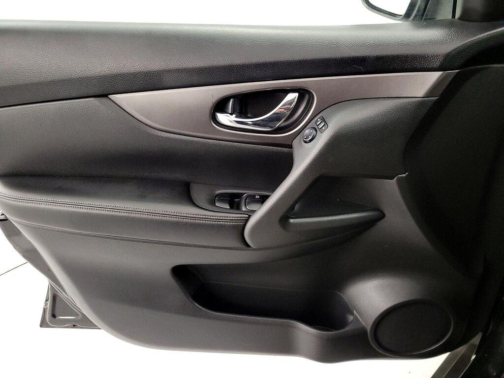 used 2016 Nissan Rogue car, priced at $12,998