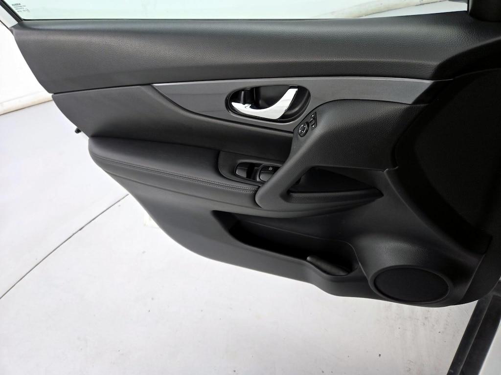 used 2017 Nissan Rogue car, priced at $13,599