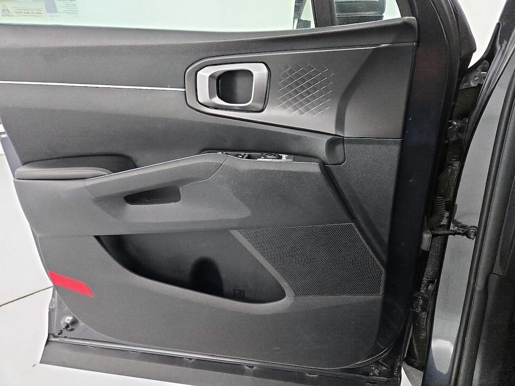 used 2024 Kia Sorento car, priced at $27,998