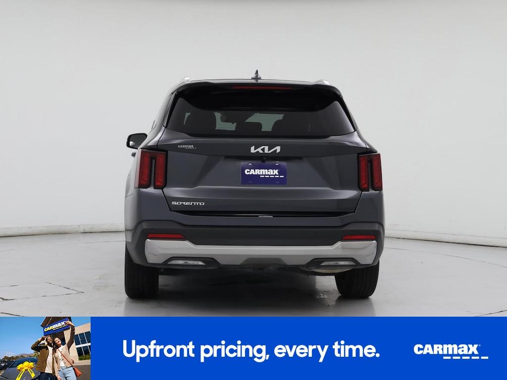 used 2024 Kia Sorento car, priced at $27,998