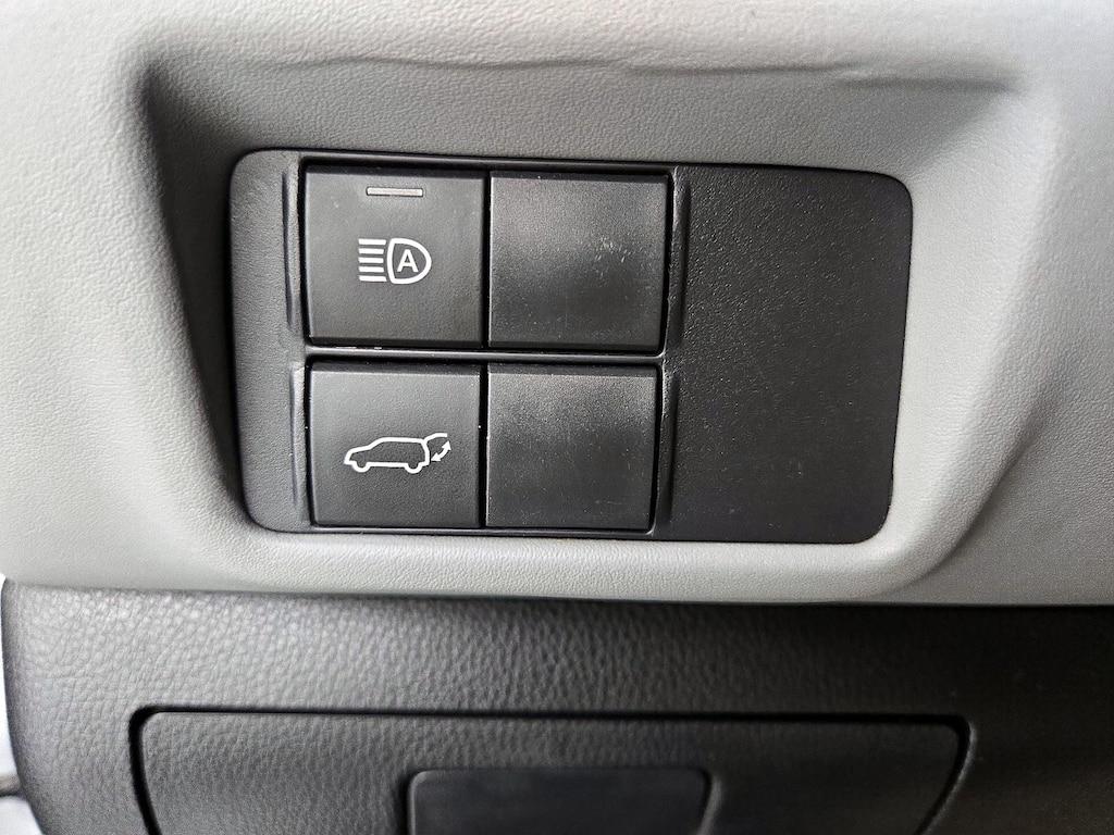 used 2021 Toyota Highlander car, priced at $27,998