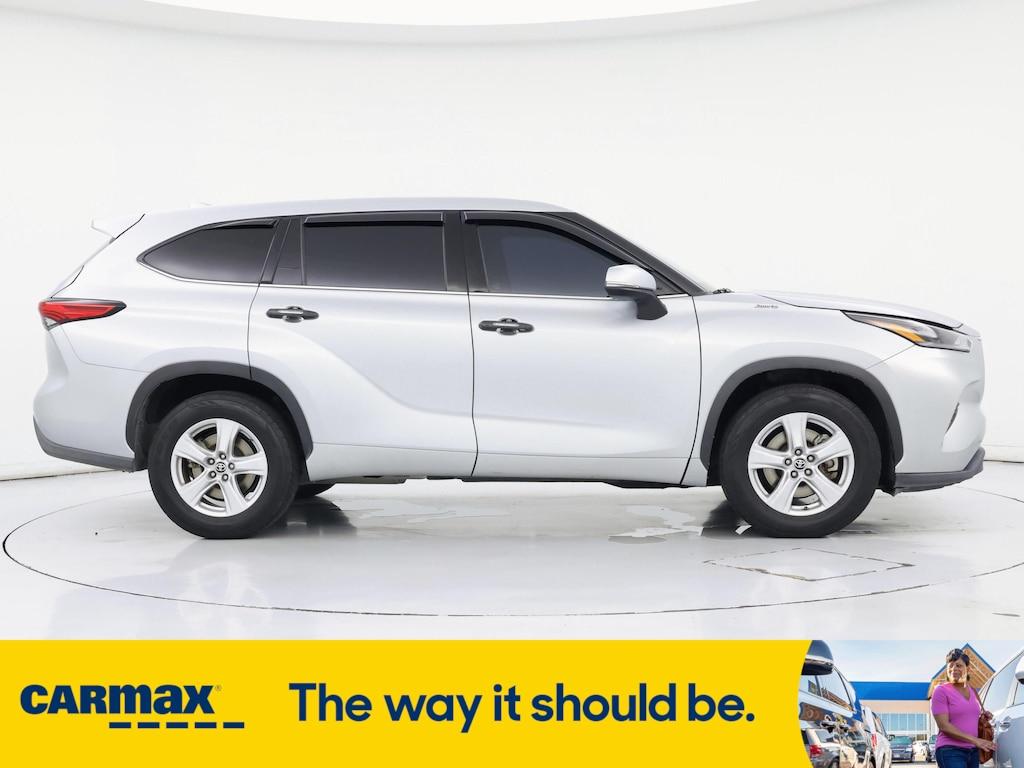 used 2021 Toyota Highlander car, priced at $27,998