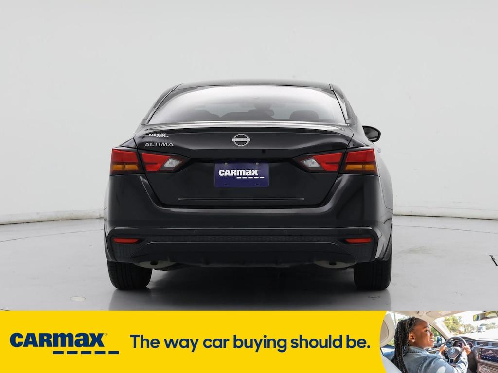 used 2023 Nissan Altima car, priced at $21,998