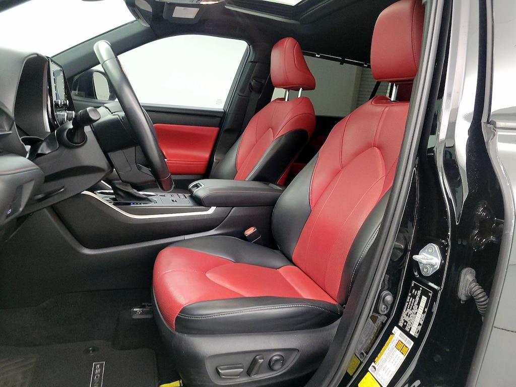 used 2021 Toyota Highlander car, priced at $37,998