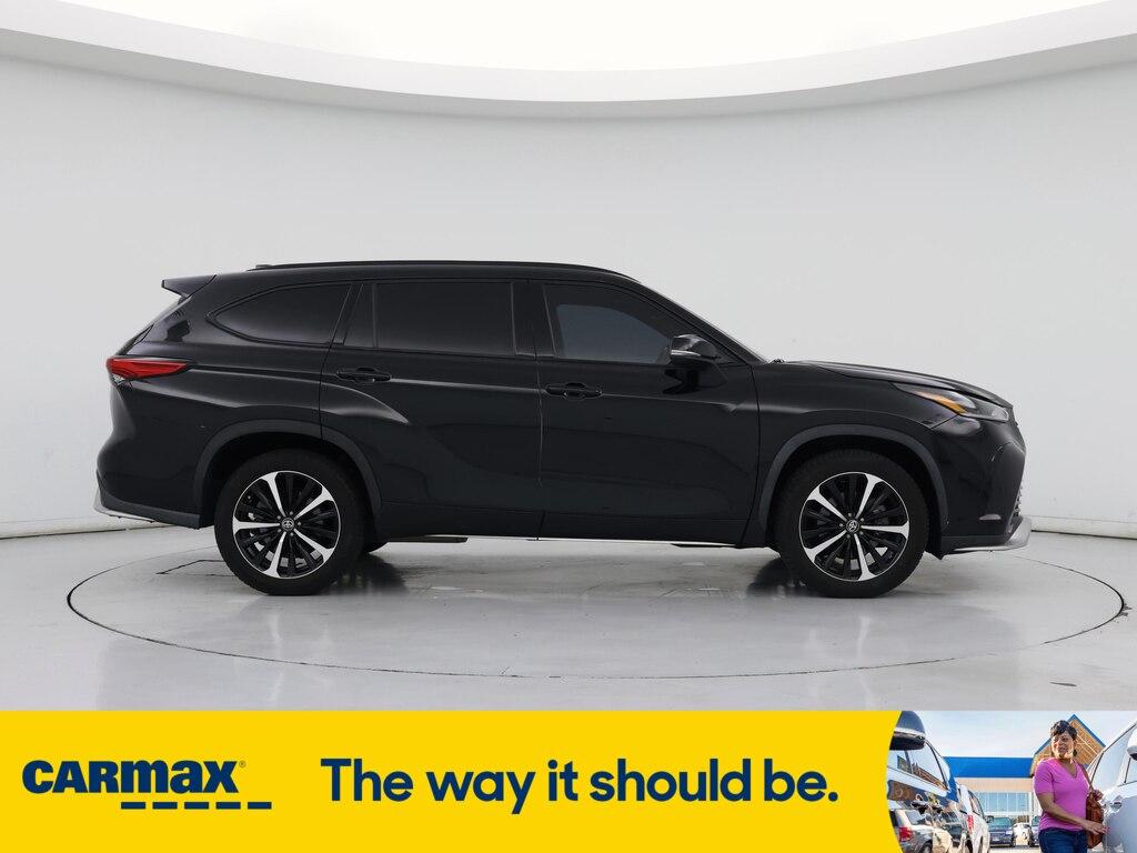 used 2021 Toyota Highlander car, priced at $36,998