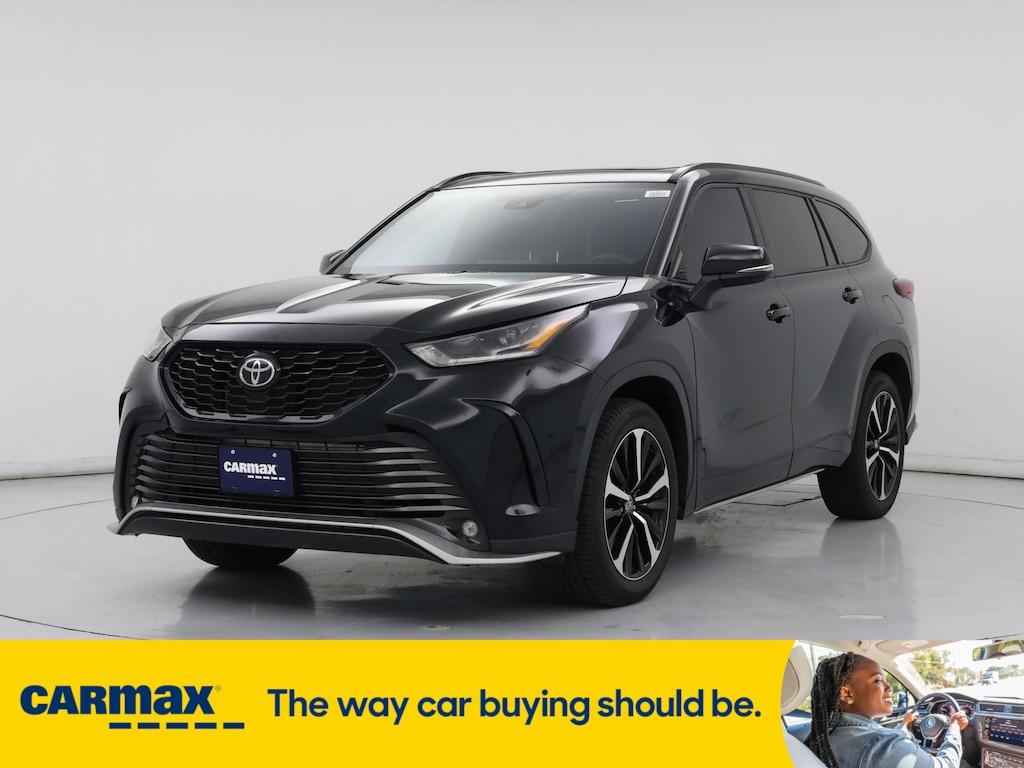used 2021 Toyota Highlander car, priced at $37,998
