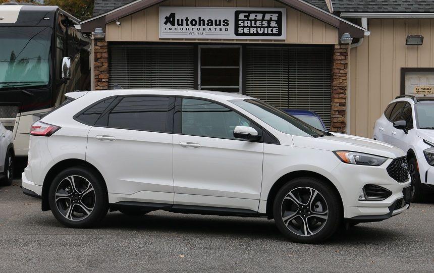 used 2023 Ford Edge car, priced at $30,900
