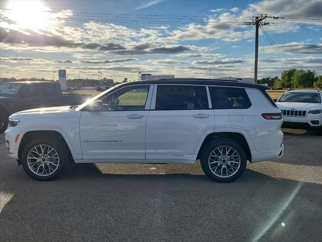 new 2024 Jeep Grand Cherokee L car, priced at $56,054