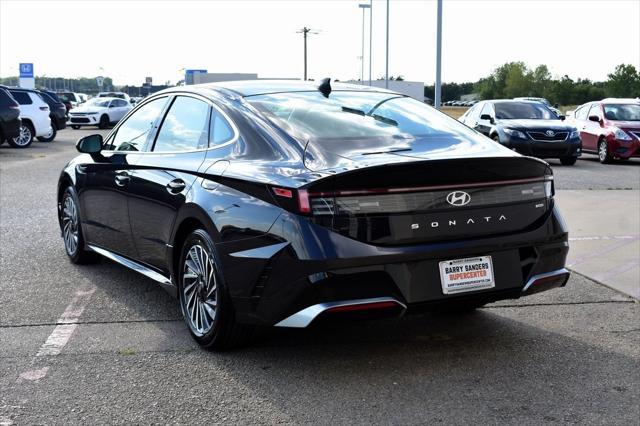 new 2025 Hyundai Sonata Hybrid car, priced at $29,212