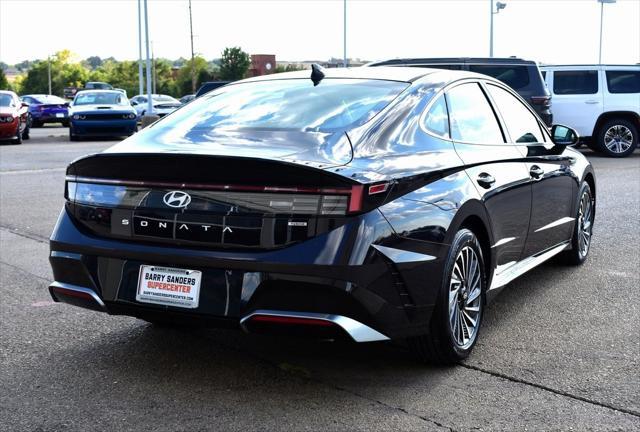 new 2025 Hyundai Sonata Hybrid car, priced at $29,212