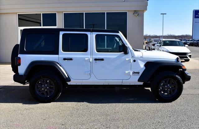 new 2025 Jeep Wrangler car, priced at $45,562