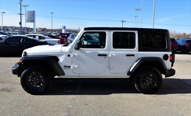 new 2025 Jeep Wrangler car, priced at $45,562