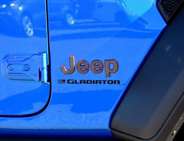 new 2025 Jeep Gladiator car, priced at $51,423