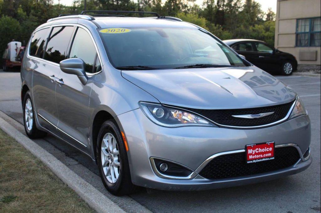 used 2020 Chrysler Pacifica car, priced at $14,999