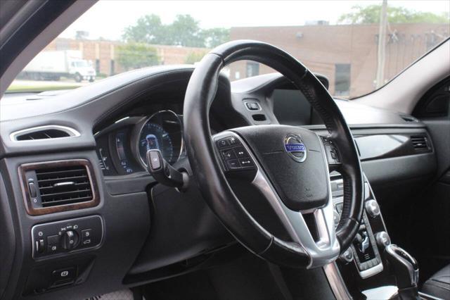used 2016 Volvo XC70 car, priced at $15,999