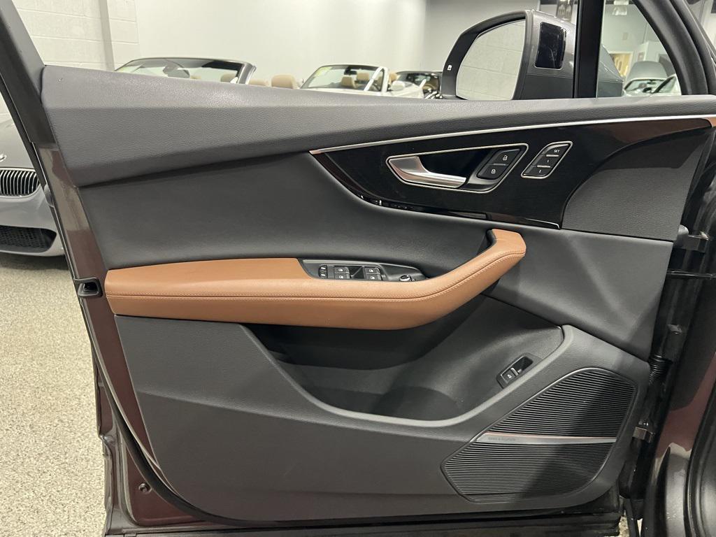 used 2023 Audi Q7 car, priced at $34,777