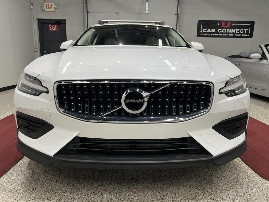 used 2020 Volvo V60 Cross Country car, priced at $27,277