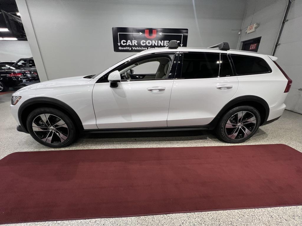 used 2020 Volvo V60 Cross Country car, priced at $27,277
