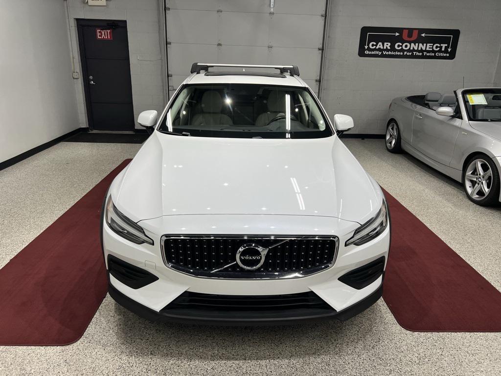 used 2020 Volvo V60 Cross Country car, priced at $27,277