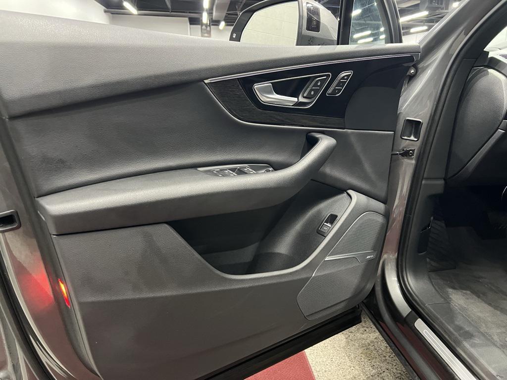 used 2017 Audi Q7 car, priced at $22,777