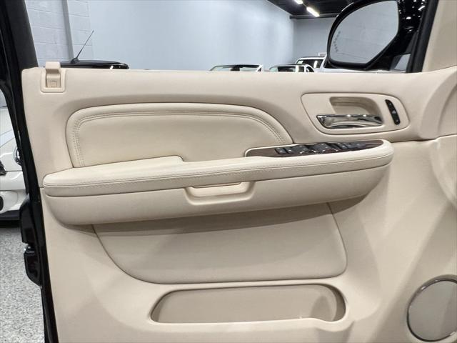 used 2007 Cadillac Escalade EXT car, priced at $37,777