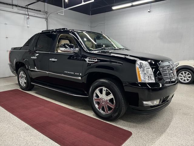 used 2007 Cadillac Escalade EXT car, priced at $37,777