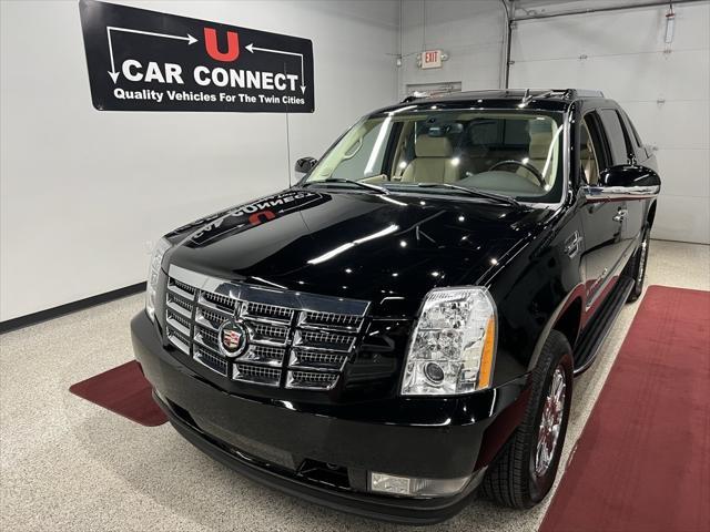 used 2007 Cadillac Escalade EXT car, priced at $37,777