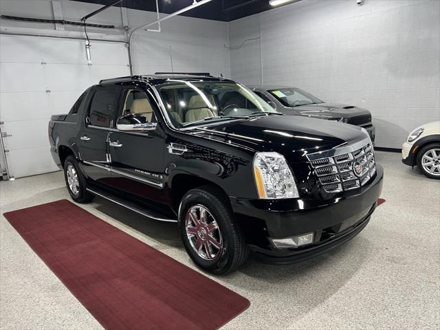 used 2007 Cadillac Escalade EXT car, priced at $37,777