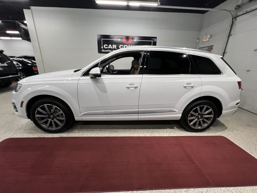 used 2019 Audi Q7 car, priced at $27,777