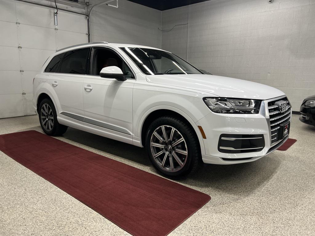 used 2019 Audi Q7 car, priced at $27,777