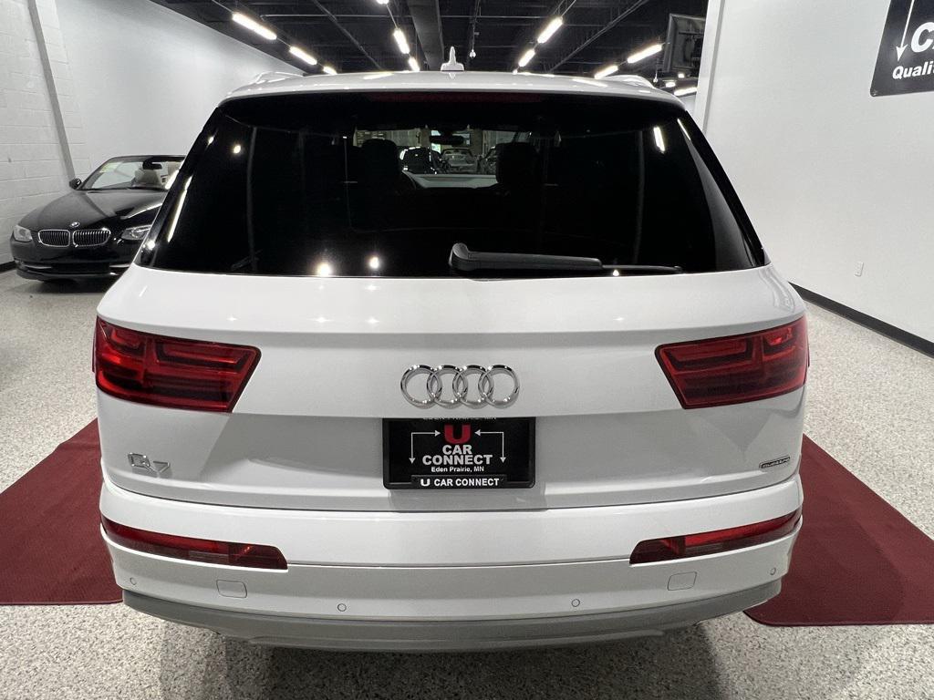 used 2019 Audi Q7 car, priced at $27,777