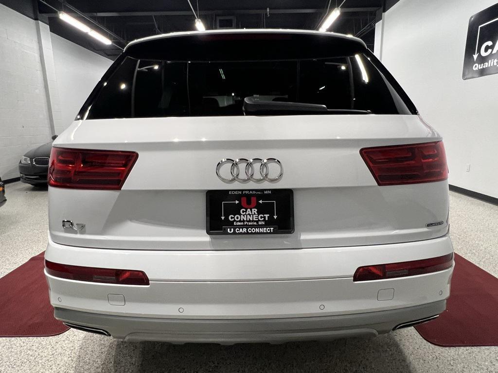 used 2019 Audi Q7 car, priced at $27,777