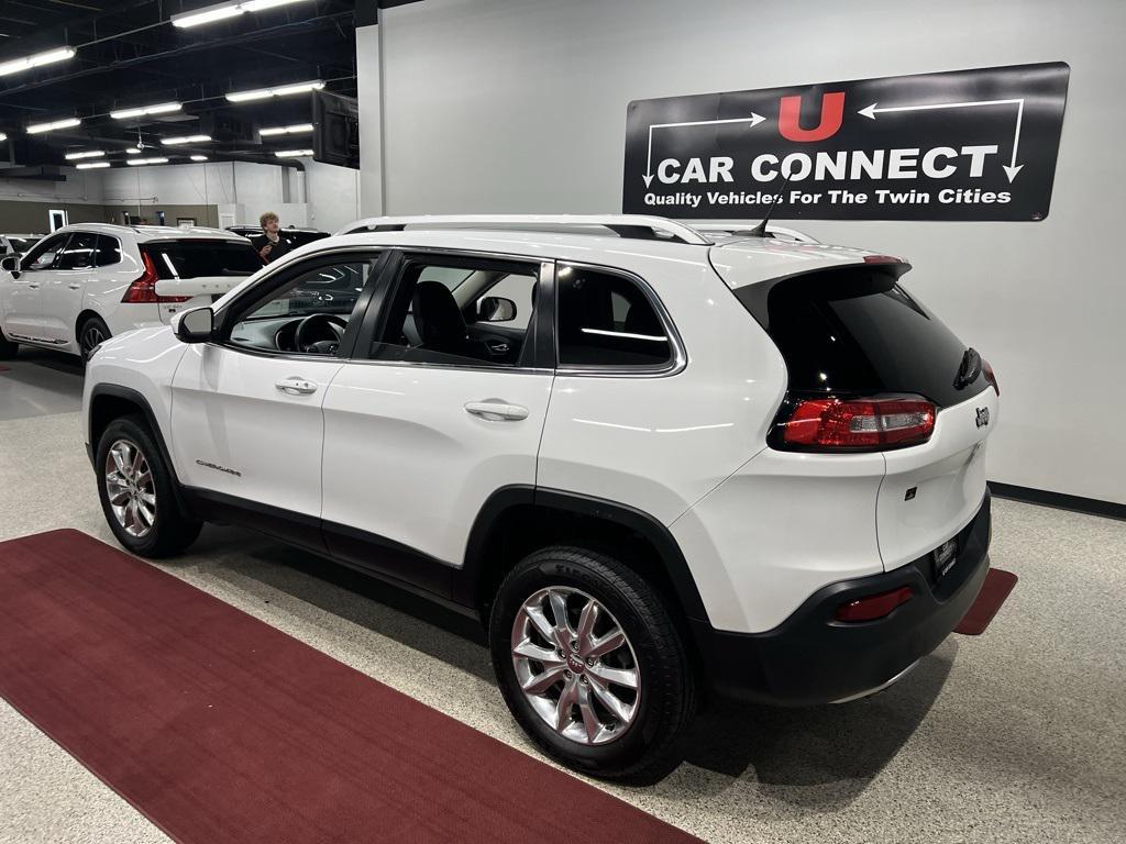 used 2015 Jeep Cherokee car, priced at $13,477